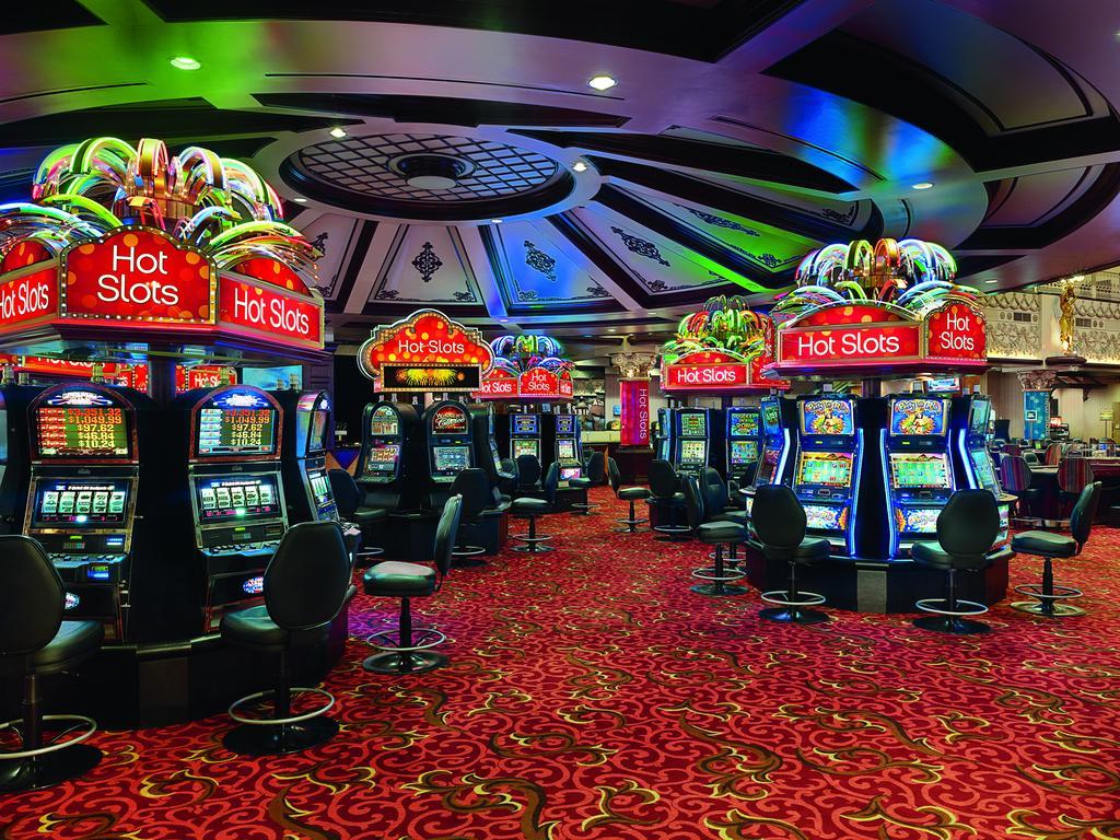 Ameristar Casino Hotel Kansas City Exterior photo